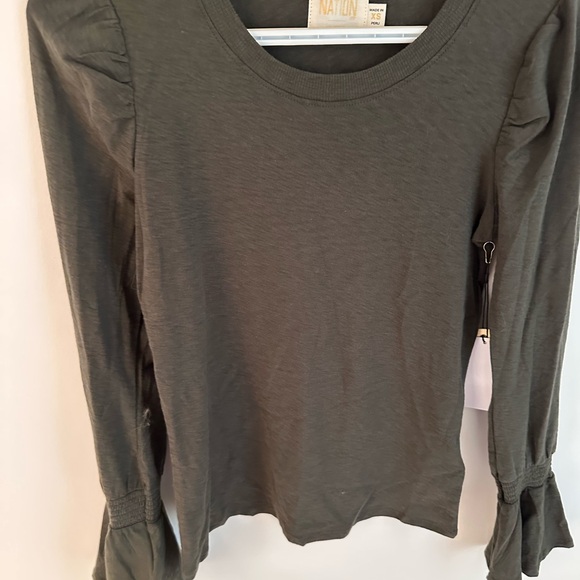 NATION LTD Penny tee with flounce sleeves in nori green xs nwt - Picture 3 of 8